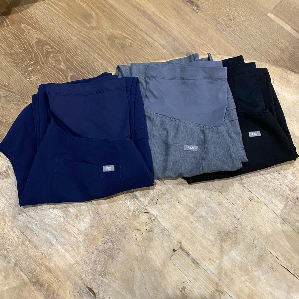 Figs Yola Maternity Scrubs- Lot of 3
